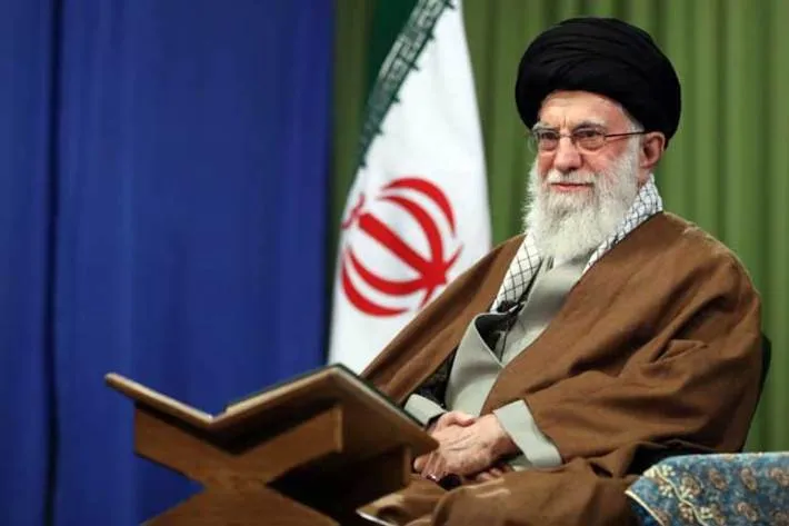 نترسیدن از دشمن و محکم ایستادن مقابل او از دستورهای مهم قرآن است