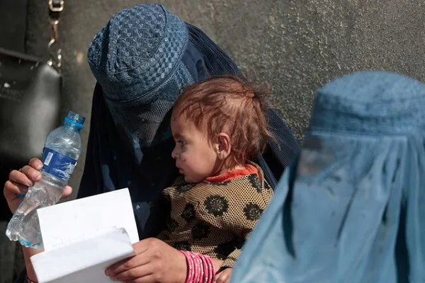 شاهد یک بحران فاجعه‌بار برای زنان در افغانستان هستیم