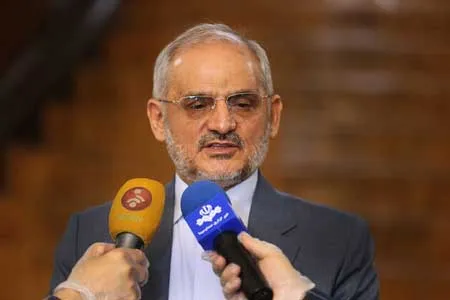 دانش آموزان با «ماسک» وارد حوزه‌های امتحانی می‌شوند