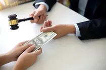 نفقه تعهد مرد در برابر تمکین زن