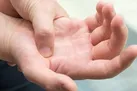 این علائم نشانه سندرم گرفتگی مچ دست است