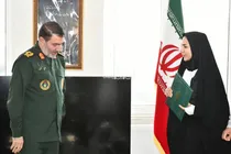 تجلیل فرمانده سپاه فتح از سرمربی تیم اسکیت رولبال بانوان ایران