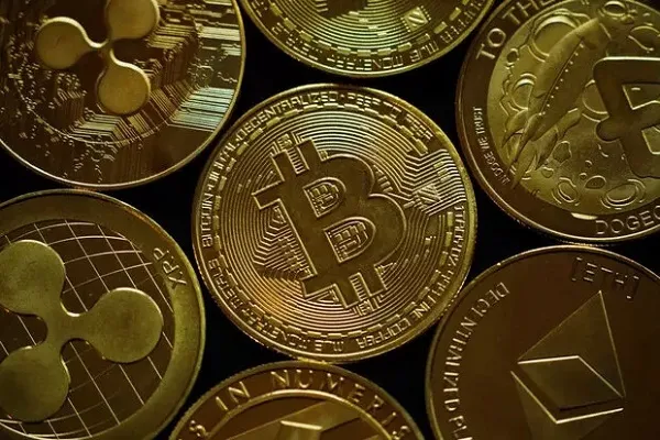 بازگشت قیمت بیت‌کوین به ۴۵ هزار دلار / سقوط ۴ درصدی قیمت‌ها