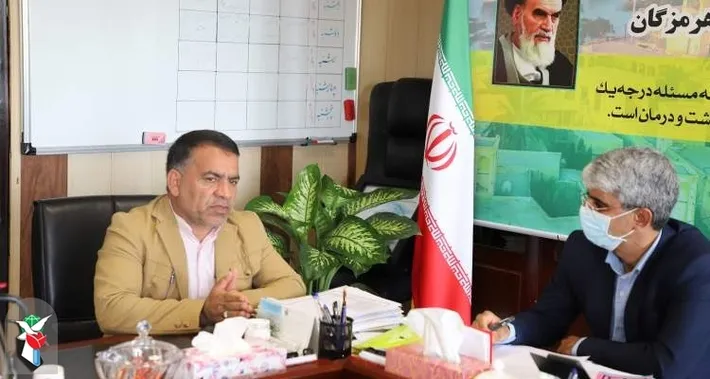 دیدارمدیر کل بنیاد شهید هرمزگان  با جانباز ۷۰ درصد غلامعلی جاودان