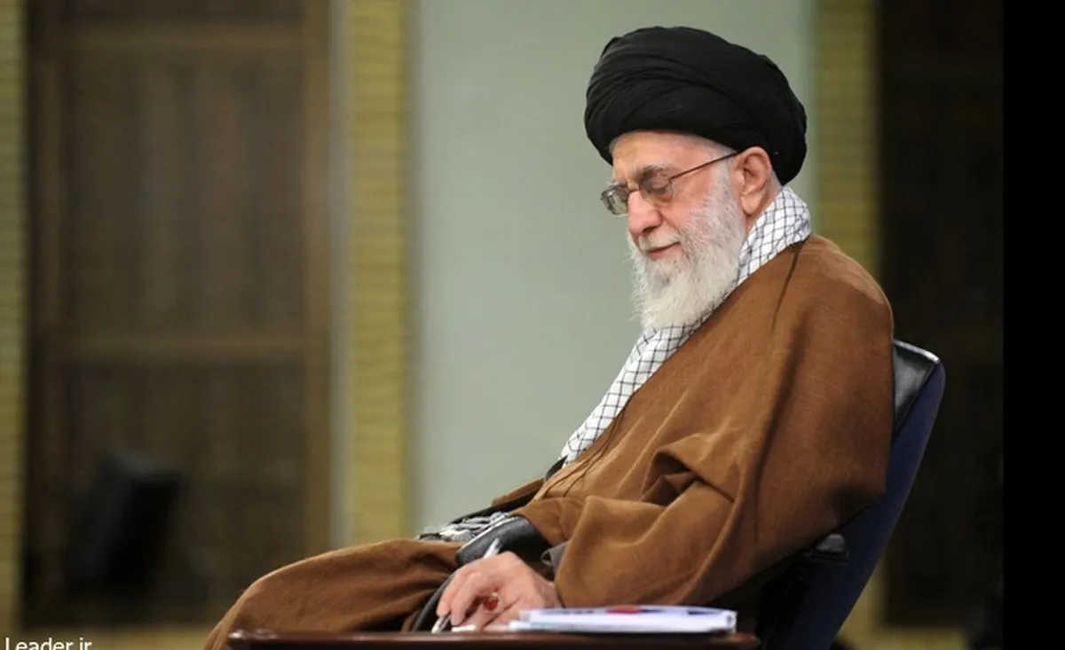 رهبر انقلاب: هرگونه سهل‌انگاری یا تعمّد در حادثه آتش‌سوزی بندر شهید رجایی بر طبق مقررات پیگیری شود