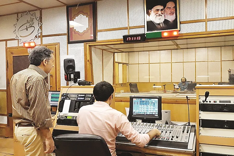 توانمندسازی برنامه‌سازان روی موج رادیو