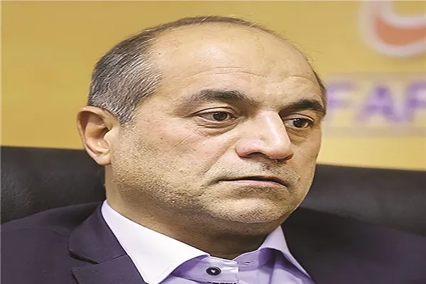 تدبیر پدرم منافقین را در تنگنا قرار داد