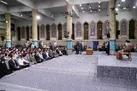 راه روشن انقلاب را با جدیت دنبال کنید | کشور نیازمند آرمانخواهی،امید وعقلانیت است