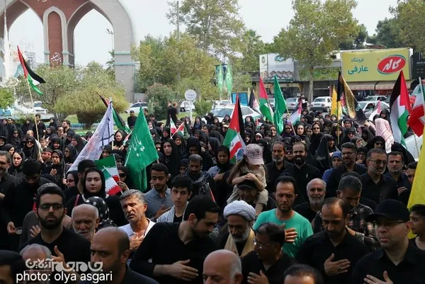 پیاده روی دلدادگان اربعین حسینی در گرگان 
پیاده روی و عزاداری دلدادگان اربعین حسینی با حضور عاشقان اباعبدالله حسین در روز اربعین در گرگان انجام شد.

عکاس: علیا عسگری