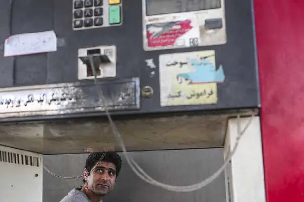 سهمیه بنزین بهمن ماه امشب واریز می‌شود