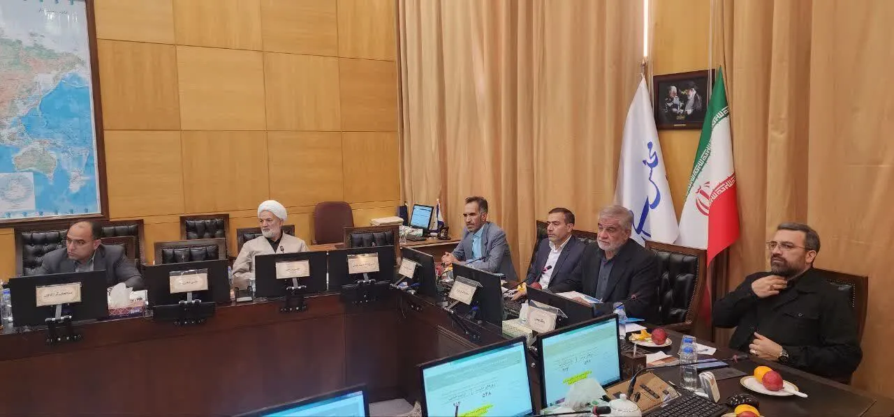بررسی بحران آتش‌سوزی جنگل‌ها و اجرای ماده ۱۰۰ شهرداری‌ها در کمیسیون امور داخلی مجلس