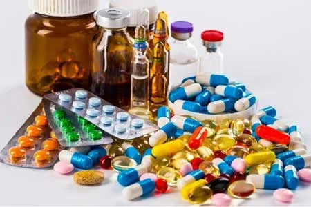 قیمت ۱۰۰ قلم دارو بزودی کاهش می‌یابد