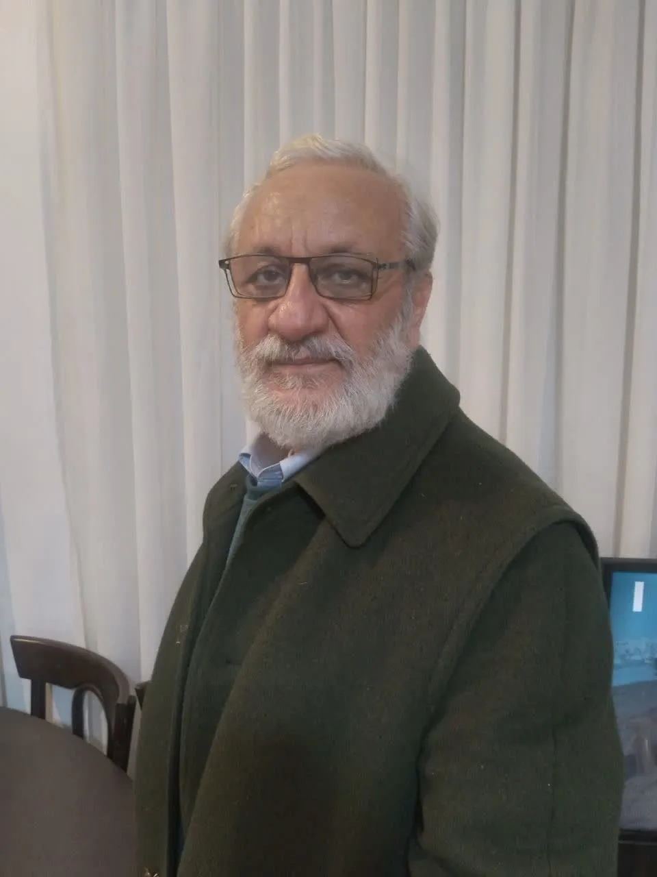 مشایه: رؤیاهای یک شیر غرّان
