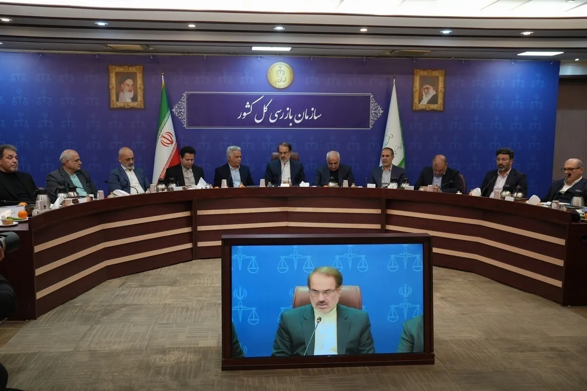 با سوءاستفاده‌کنندگان از کارت‌های بازرگانی برخورد می‌شود
