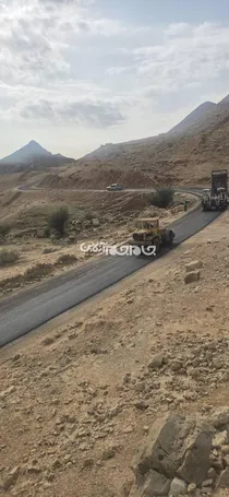 آغاز عملیات آسفالت پروژه راه روستایی شهید طیب