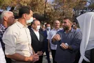 «بشار اسد» از یک روستای آسیب دیده در حومه لاذقیه بازدید کرد(+عکس)