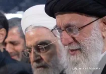 ببینید | گریه رهبر انقلاب بر پیکر سردار سلیمانی