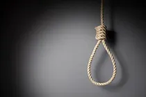 یک متهم در شهر بم با گذشت خانواده مقتول از قصاص رهایی یافت