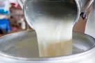 نرخ ۶۴۰۰ تومانی شیرخام توسط شورای قیمت‌گذاری تعیین شده است