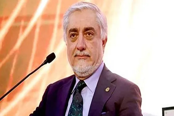 عبدالله: مذاکرات صلح به‌رغم حملات طالبان ادامه می‌یابد
