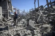 از ۳۰۰ تا ۷۰۰ میلیون تومان وام قرض‌الحسنه ودیعه مسکن برای آسیب‌دیدگان جنگ / پرداخت تسهیلات آغاز شد