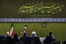 از مسئولان، کار جدی و واقعی مطالبه کنید