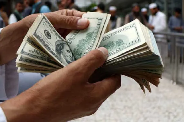 کاهش قیمت‌ ها در بازار ارز ادامه دارد