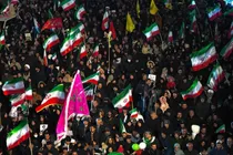 گذار از مقطع تاریخی به  الگویی پایدار 