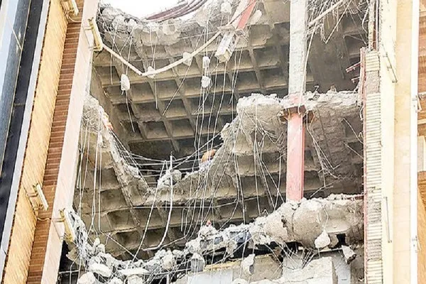 افزایش تعداد جانباختگان متروپل آبادان به ۳۴ نفر