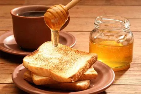 اگر هر روز عسل نخورید این 9 اتفاق در بدنتان رخ می دهد