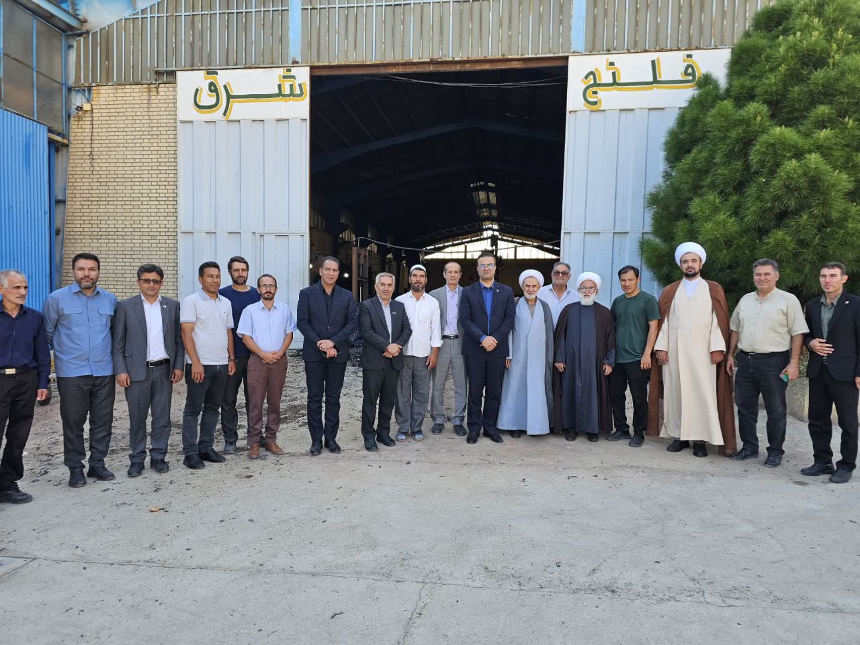 خام‌فروشی و بروکراسی اداری، پای تولیدکنندگان را گرفته است