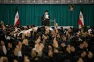 نگاه نقادانه در کنار سرافرازانه به پیشرفت‌ها