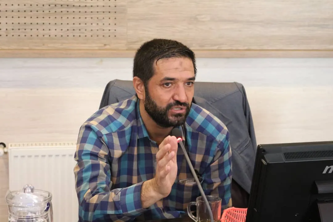 شهرداری املاک تجاری خود را به صاحبان سرقفلی واگذار کند