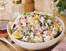 طرز تهیه سالاد آلمانی؛ سالادی خوشمزه و متفاوت برای مهمانی و شام