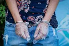کشف ۲۵۰ جفت کتونی سرقتی بلافاصله پس از سرقت