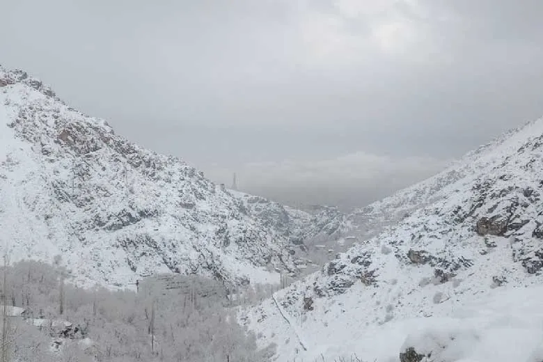 بارش برف در ارتفاعات کشور | کوهنوردان از صعود بپرهیزند