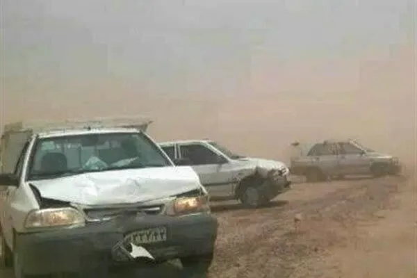 طوفان گرد و خاک در «خواف» ۸ نفر را روانه بیمارستان کرد