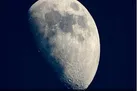 چقدر از عمر گدازه های یخ زده روی ماه باقی مانده است؟