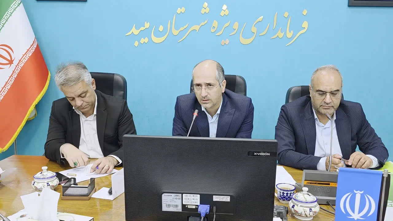 ریل‌گذاری برای توسعه زیرساخت‌های میبد در ۱۹ فصل عمرانی