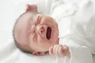 یک راهنمای جمع‌وجور درباره دلایل گریه نوزادان و روش‌های مواجهه با آن