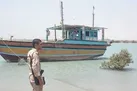 توقیف هشت فروند شناور غیر مجاز در حوزه صید ترال غیر مجاز