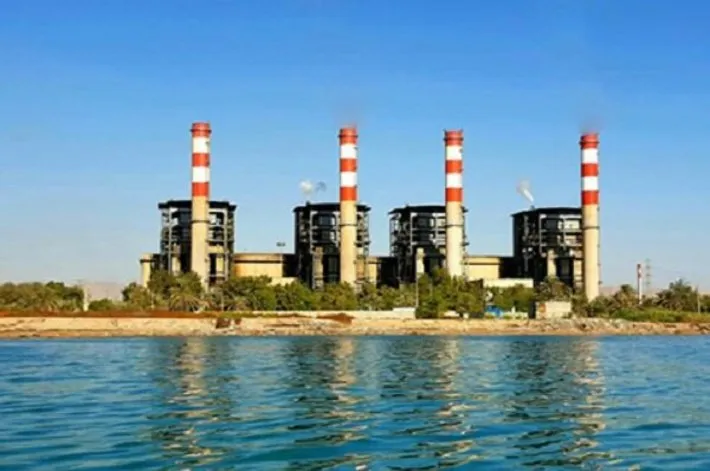 افزایش ۵۰ درصدی توان تولید آب شیرین کن های نیروگاه بندرعباس