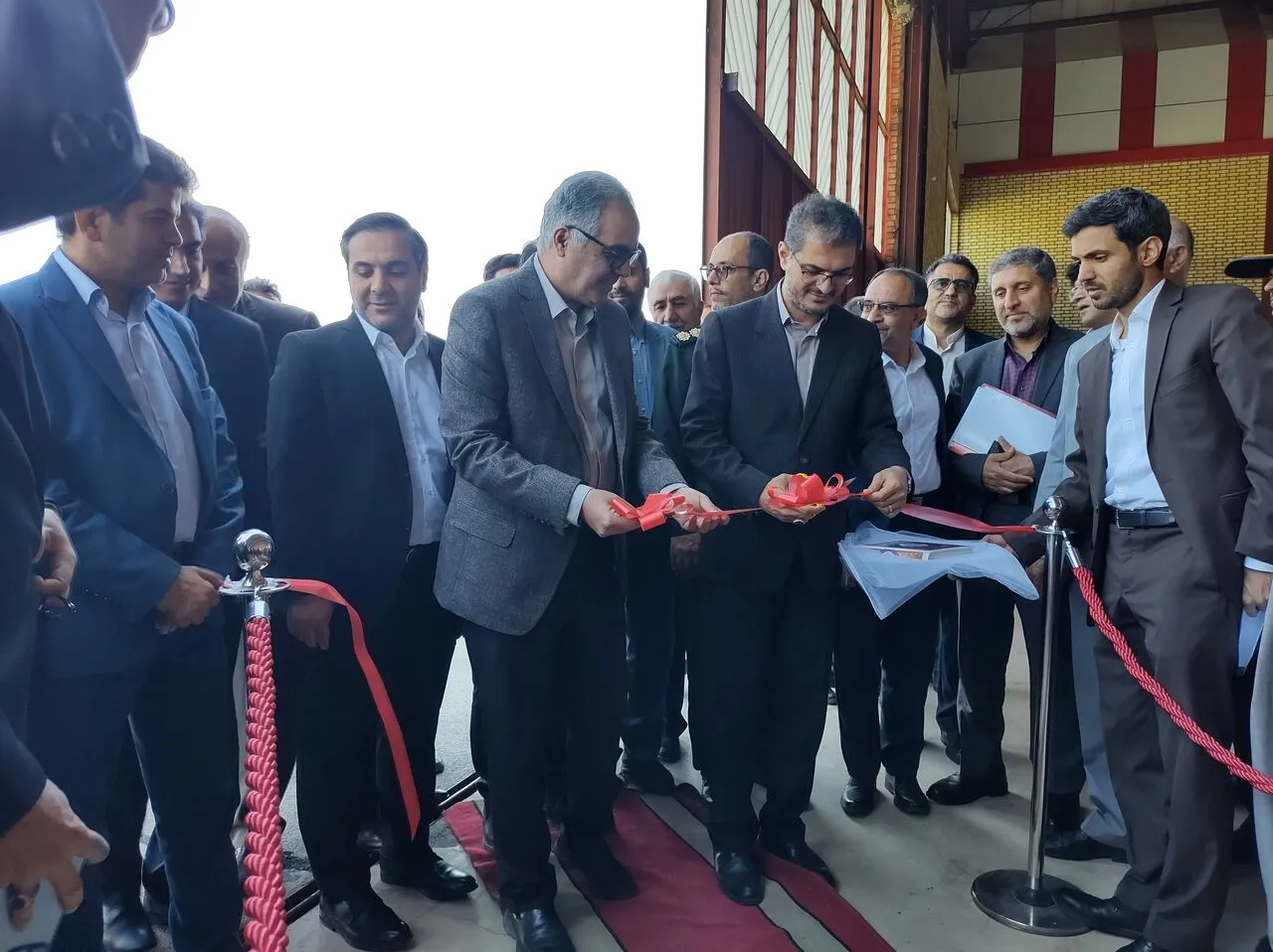 سرمایه گذاری در بخش فرآوری مواد معدنی،از اهداف دولت در کردستان است