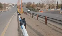 کیسه‌های حاوی مخلوط ماسه و نمک در محدوده پل خلیج فارس