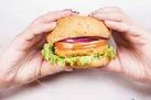 چگونه از پرخوری عصبی جلوگیری کنیم؟