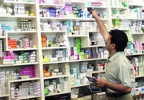 فرسودگی زنجیره تامین دارو تربت جام در پی بلوکه شدن ۱۰ ماهه پول داروسازان توسط بیمه