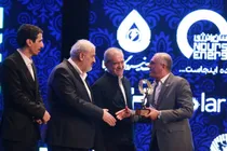 توزیع برق شمال استان کرمان برنده جایزه ملی انرژی‌های تجدید پذیر شد
