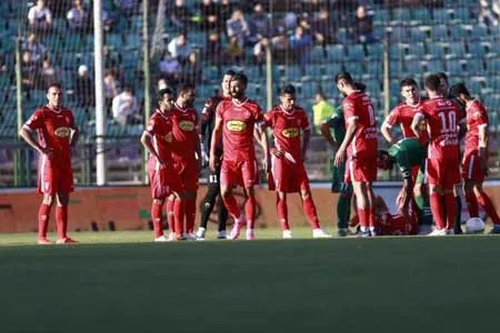 توقف پرسپولیس برابر ذوب آهن |  «دوری» خودخواسته از صدر جدول