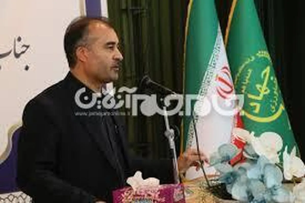 آغاز کشت پاییزه در آذربایجان‌غربی با کاشت کلزا