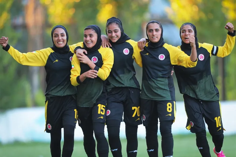 دو گام تا فینال